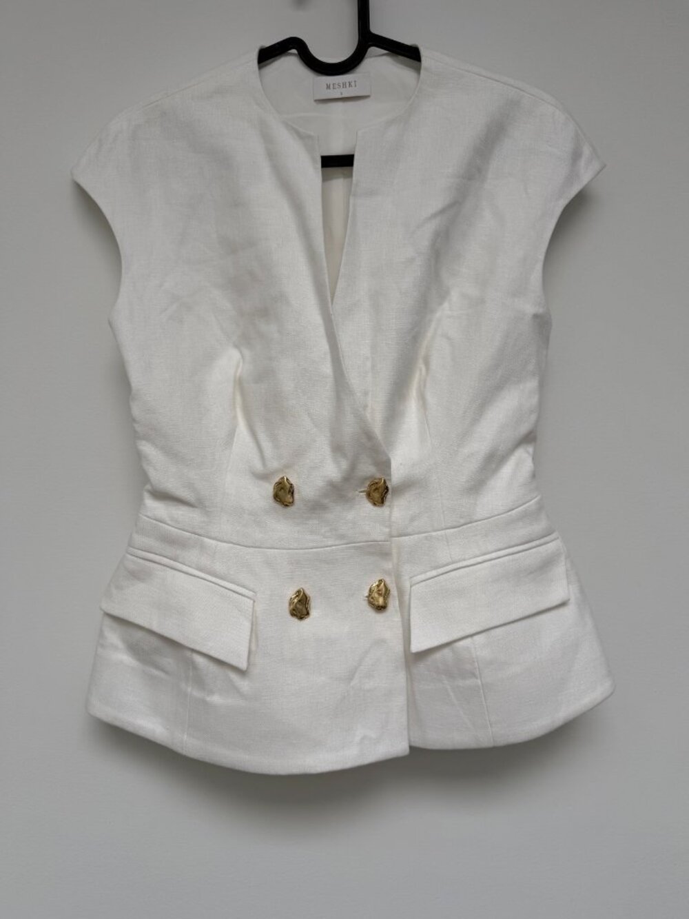 MESHKI Oriana Linen Vest + Scout Linen Shorts Set White - S - Picture 4 of 9